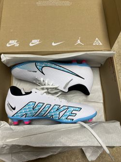 Mercurial Nike Soccer Shoes Size 6 