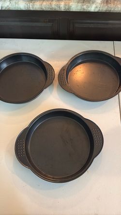 Set of 3 Nonstick Round Cake Pans