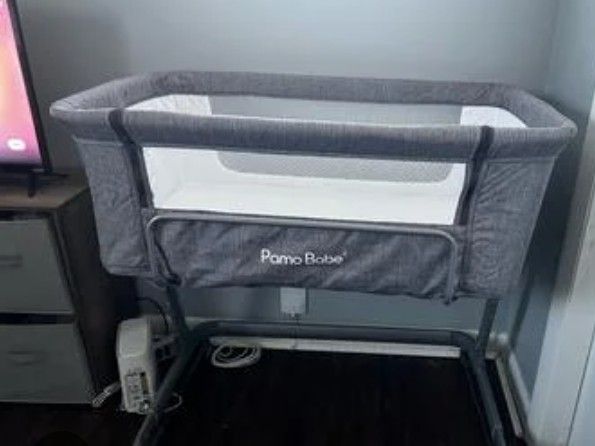 ⏩REDUCED⏮️ Pamo Babe Bedside Baby Sleeper Bassinet