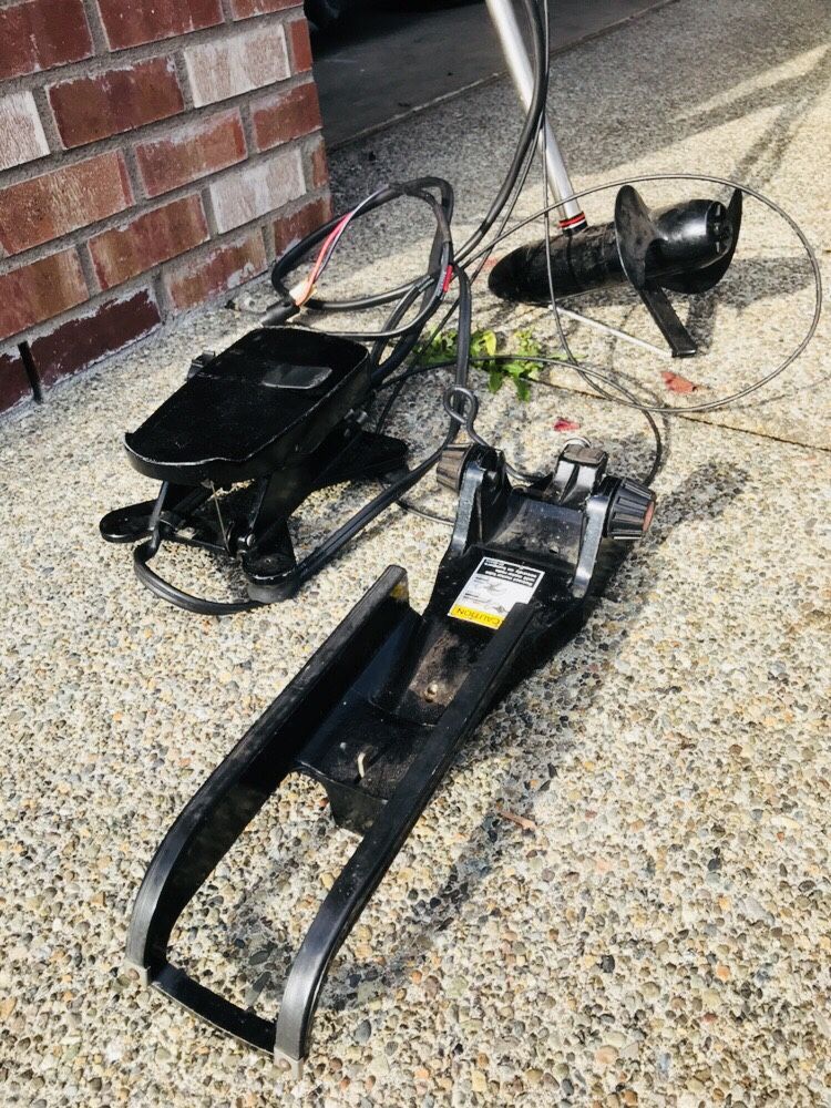 Mercury thruster plus l trolling motor