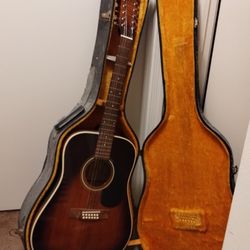 12 String Guitar 