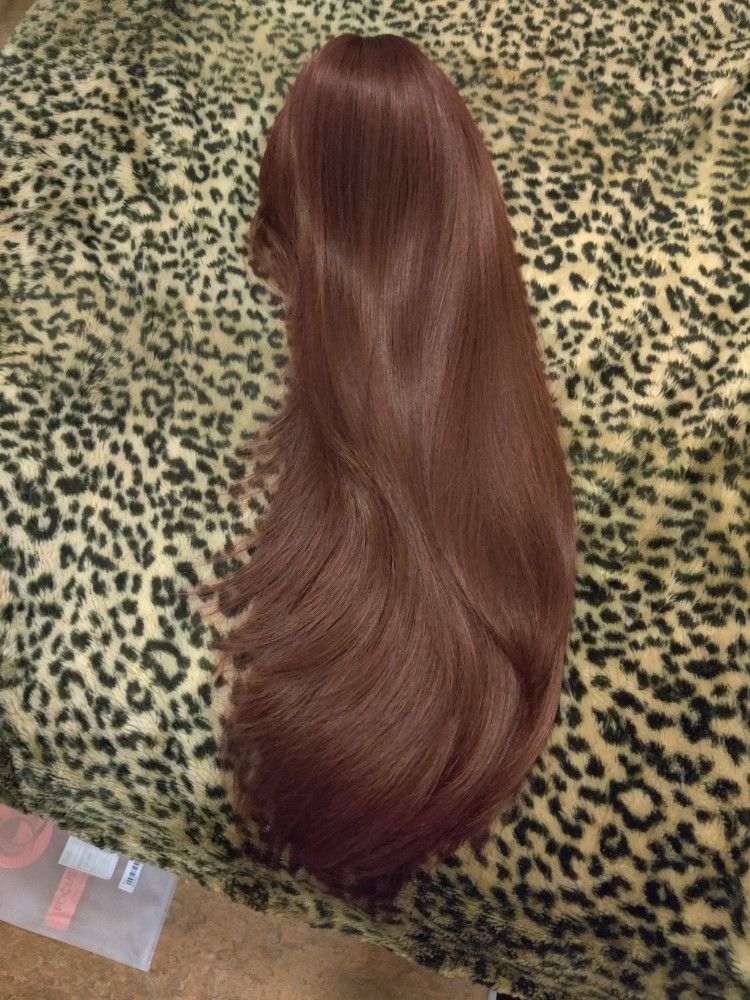 LONG BEAUTIFUL BURGUNDY WIG (NEW)