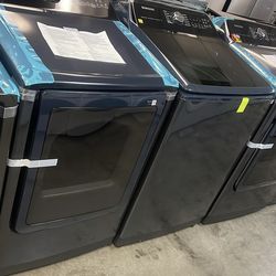 NEW SAMSUNG WASHER & DRYER SET  SMART