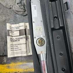 Dial Torque Wrench 