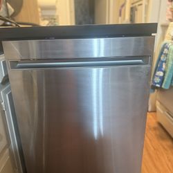 GE 24in Portable Dishwasher 