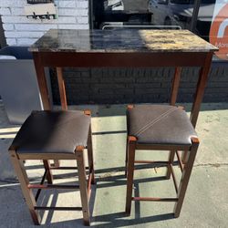 Table & 2 Chairs 