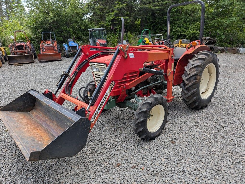 Yanmar YM3110D Tractor with Loader
