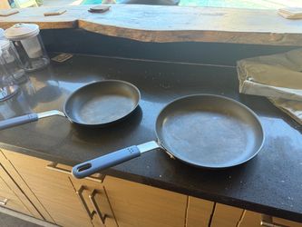 Misen - Set of 2 Carbon Steel Nonstick Frying Pans  - 10 & 12 inch
