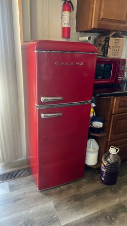 Refrigerator refrigerator