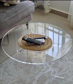 New round acrylic coffee table