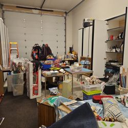 HUGE garage Sale @ 16157 Issaquah-Hobart Rd. Friday &Saturday 8 To 5and Sunday 9 To 3