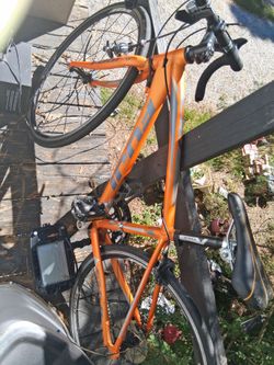 Used FUJI Orange Road Bike