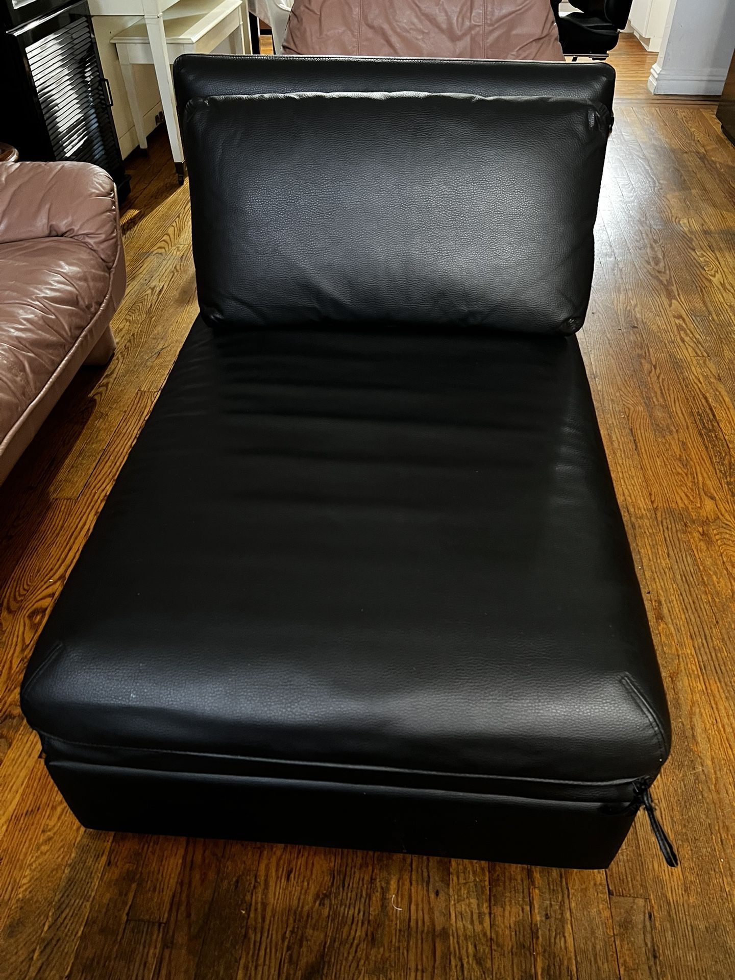 IKEA Vallentuna Sleeper Armchair/ottoman Murum Black Leather Excellent