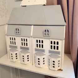 Pottery Barn Doll House 