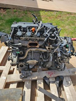 Honda Used engine n transmission 2007 both not working at all it's for parts or core