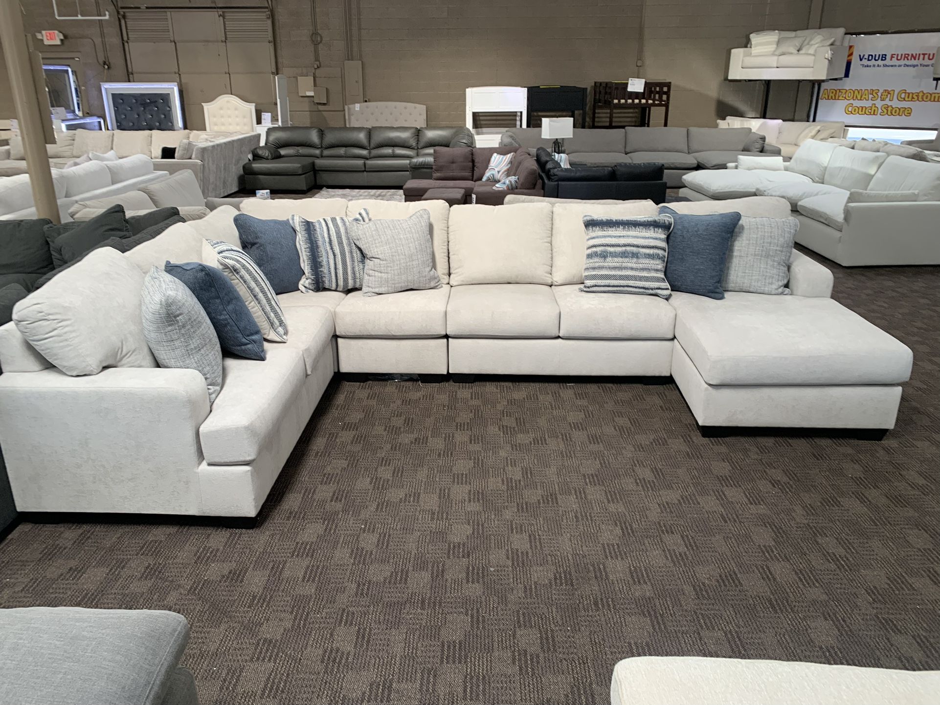 Big Cream White Sectional NEW