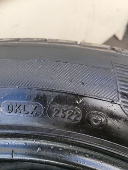 235/60R18 michelín