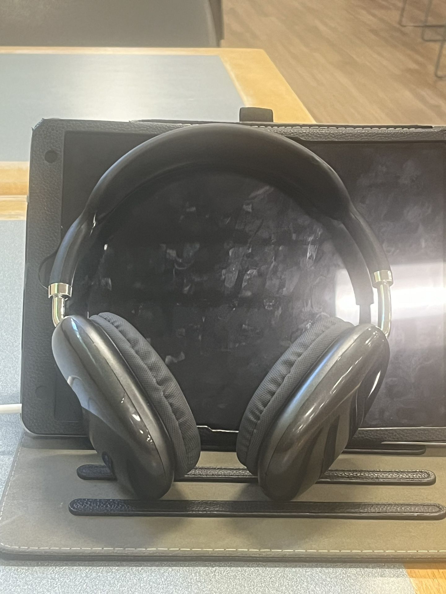 Wireless Headphones