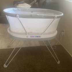 Baby Bed Good Condition $20