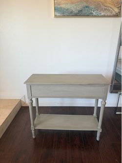 Entryway table