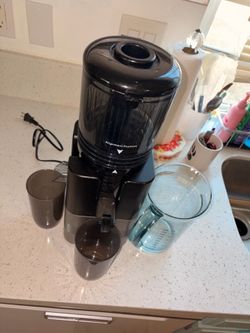 cold press juicer
