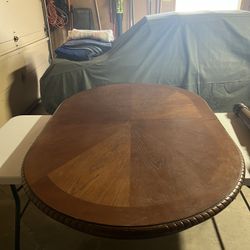 Dining Room Table & 6 Chairs With Leaf Extension