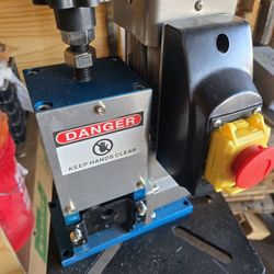 Electric Wire Stripping Machine – 110V – Heavy Duty Copper Recycler