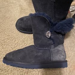 Uggs Gently Used In Good Condition