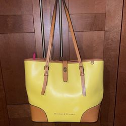 Dooney & Bourke Claremont Dover Yellow Tan  Large Tote Bag Purse 16x11x7
