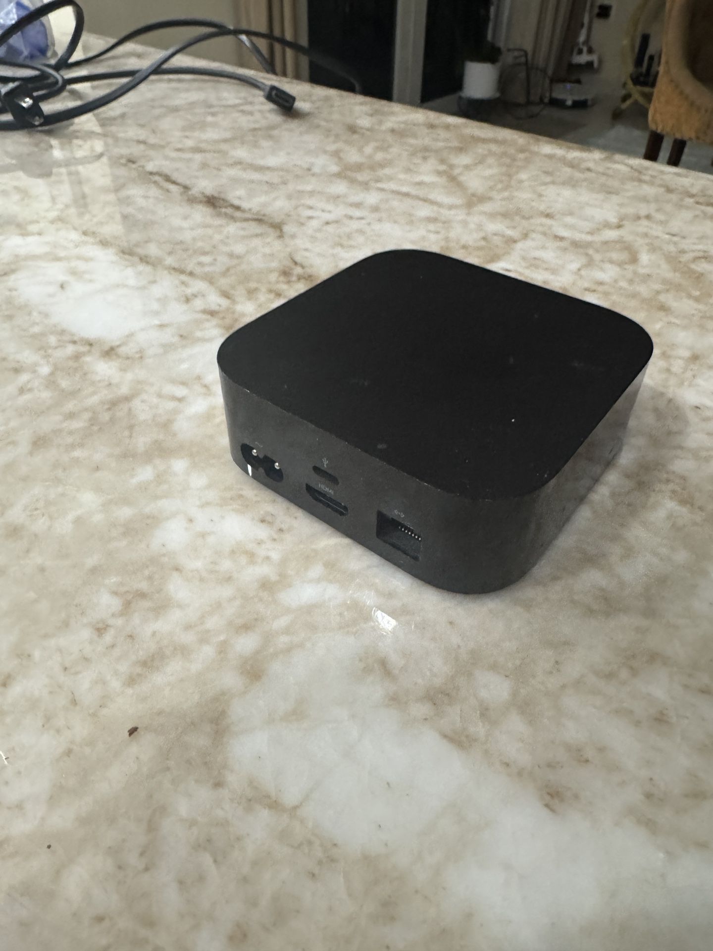 Apple TV With Siri Controller