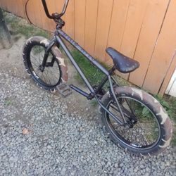 Kink Whip BMX Bike 