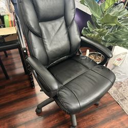 Black Office Chair