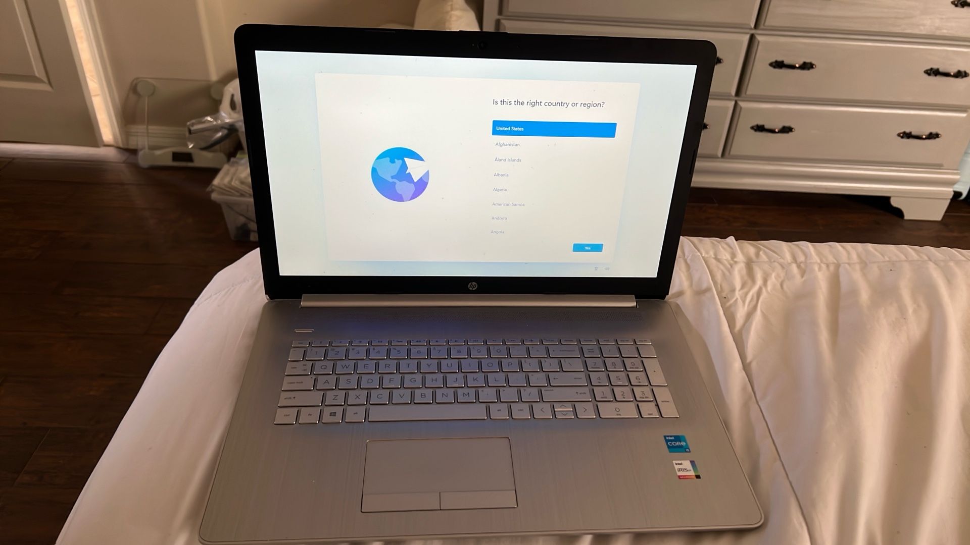 HP Model17-by4062cl