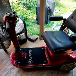 Golden II 3 Wheel Scooter With Batteries