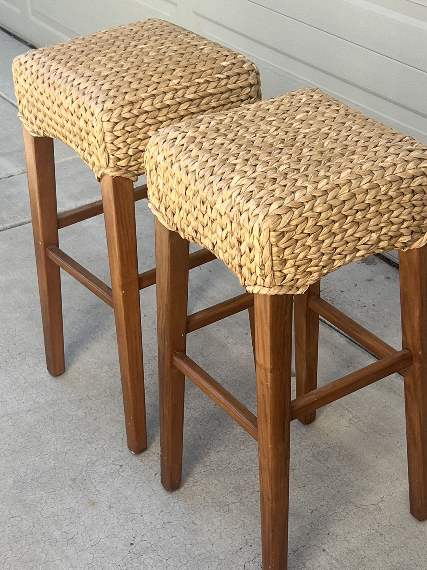 Pottery Barn Kitchen Bar Stools - $70 Firm For SET OF 2 ($35 each) *CASH ONLY*