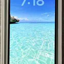 iPhone 15 UNLOCKED