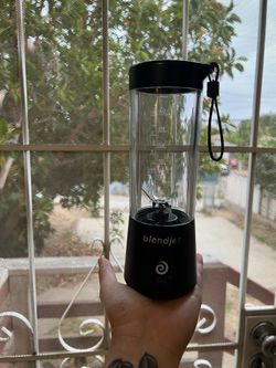 Blendjet portable blender