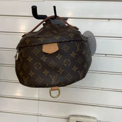 LOUIS VUITTON BUMBAG