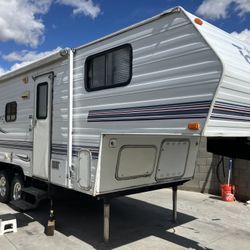 2003 24 Ft Tahoe Lite Slide Out Very Nice Condition