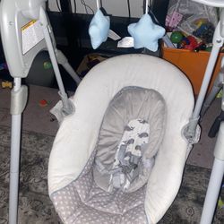 Graco Baby Swing
