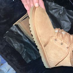 Uggs Numel  9 TRADE OR OFFER