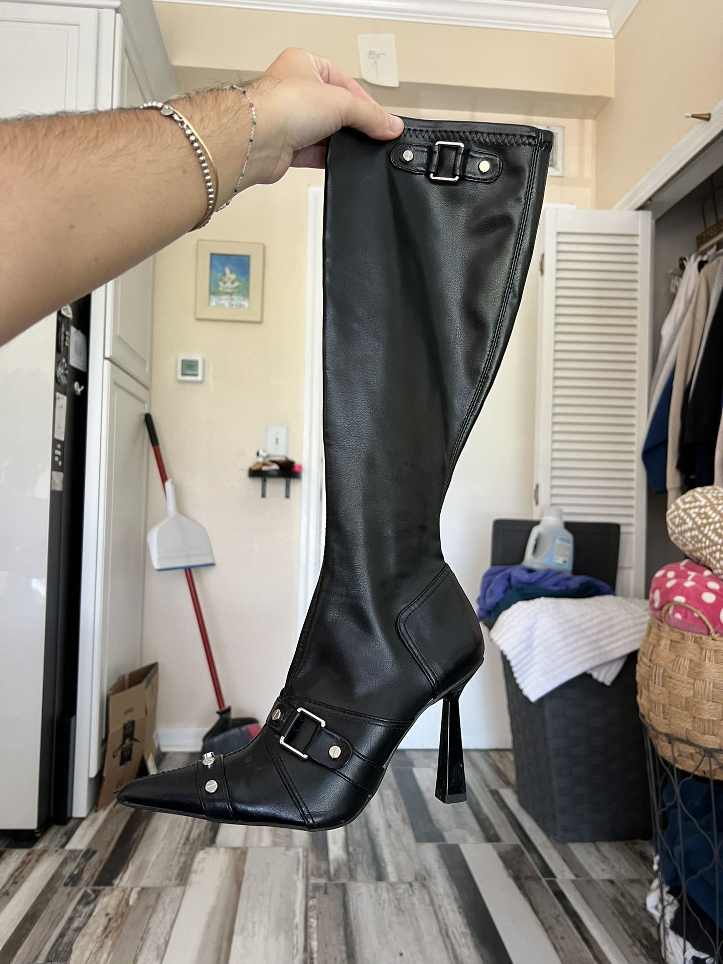 size 7 black boots  !!