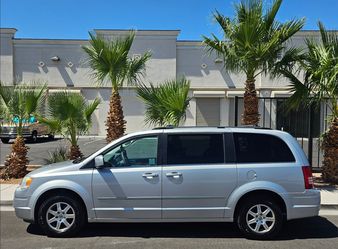 2009 Chrysler Town & Country