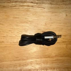 Aux Cable (4’, Amazon)