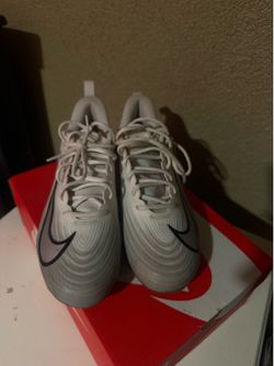 Nike vapor cleat