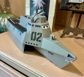 Disney Pixar Cars 2 Tony Trihull Combat Ship Carry Case