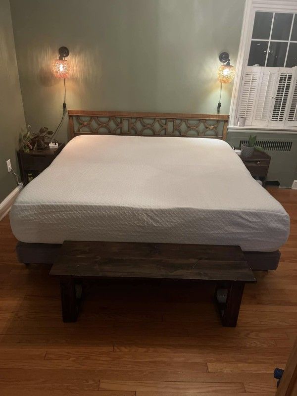 WFSL1209, Wayfair Sleep™ 14" Plush Memory Foam Mattress, King, Like New, Perfect Condition