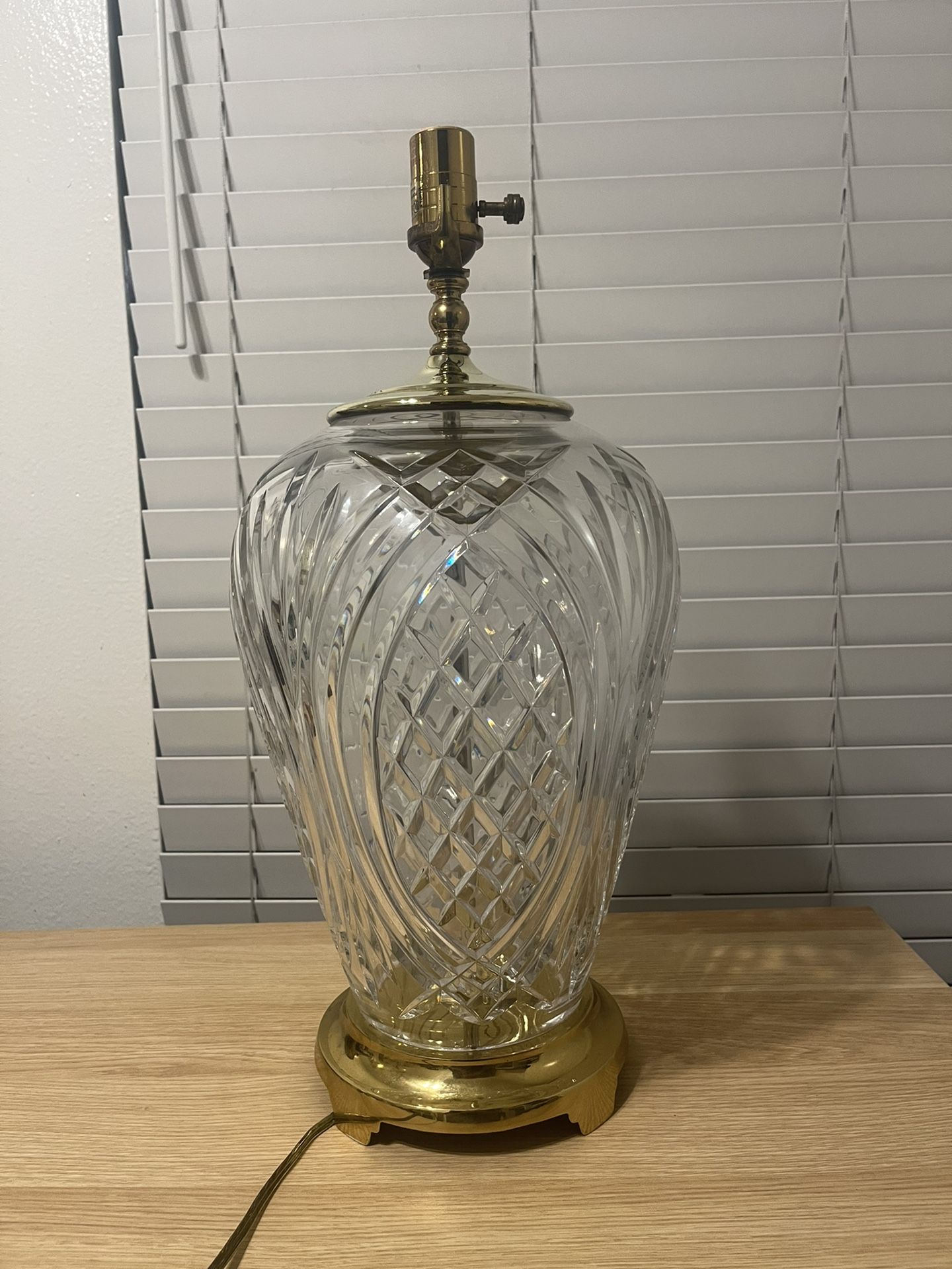 WATERFORD CRYSTAL Kilkenny Large Table Lamp Electric 27" Brass Base Pineapple