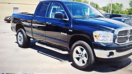 2008 Dodge Ram Pickup 1500 SLT 4dr Quad Cab 4WD LB