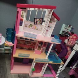 Barbie Dream House